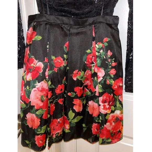 NWT Sequin Hearts 2 Piece Set - Picture 7 of 9